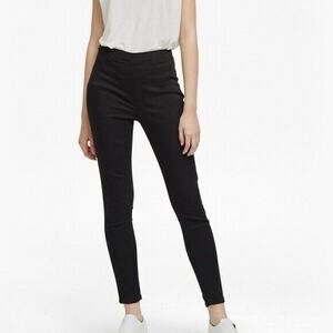 French Connection NWOT Women's Black Pull-on Skinny Jeans Size 6